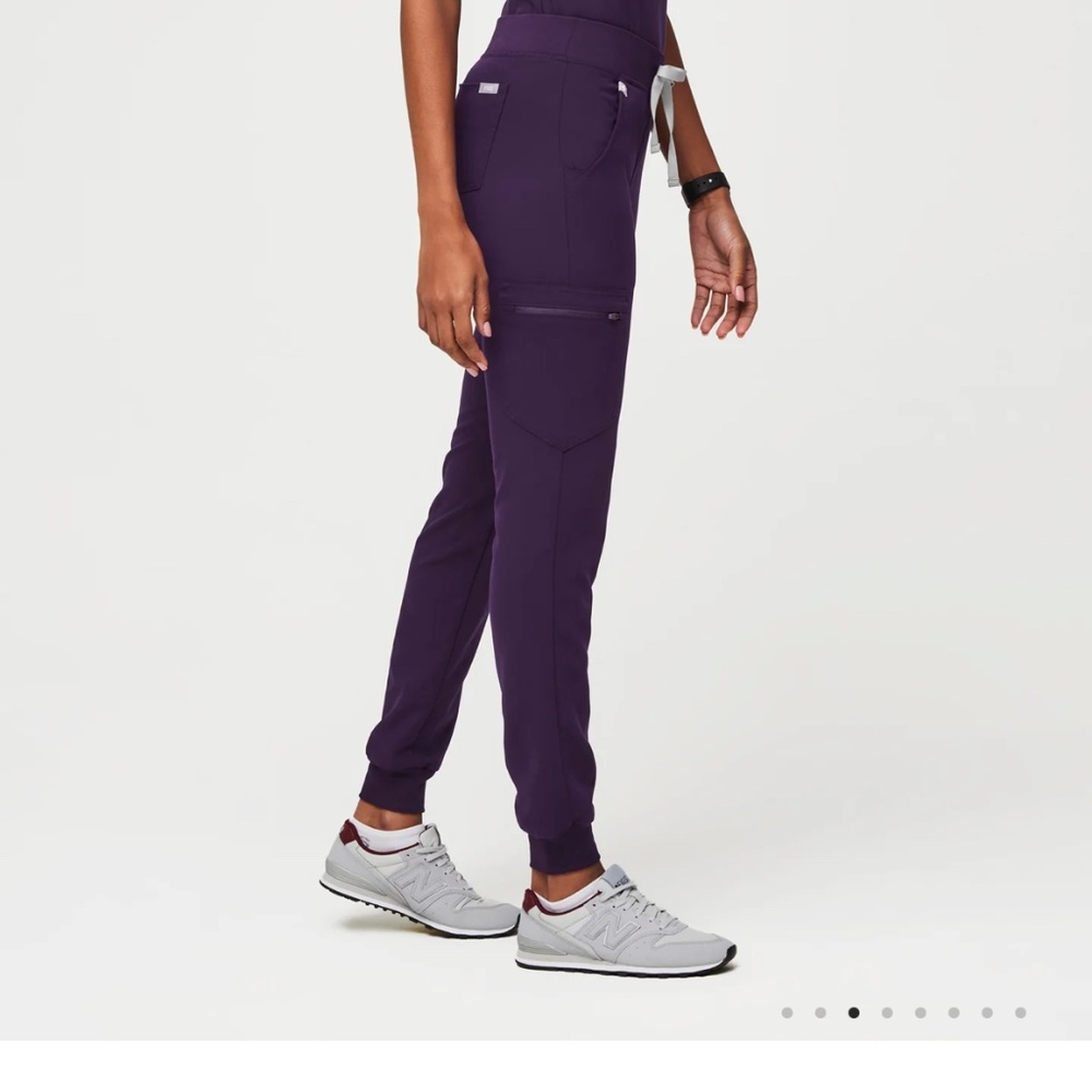 Figs Zamora Jogger Scrub Pants (or set for $45) - XS Petite OR S Petite - Picture 2 of 9